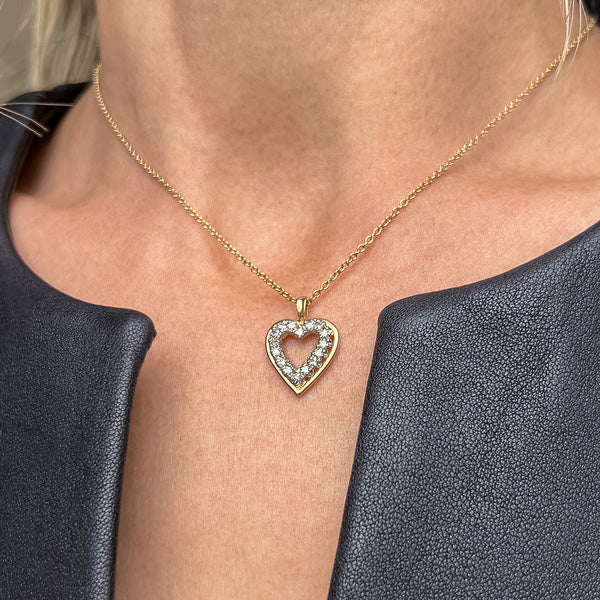 VINTAGE 14K YELLOW GOLD DIAMOND HEART PENDANT NECKLACE WELL MADE
