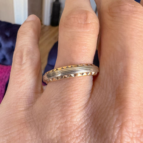 Vintage Two Toned Patterned Band Ring, Size 11