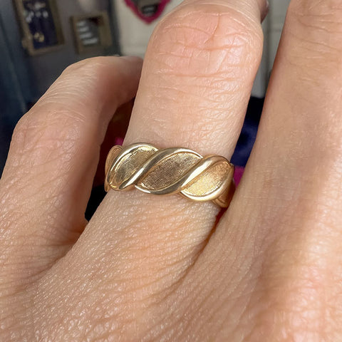 Vintage Twist Patterned Wedding Band Ring sold by Doyle and Doyle an antique and vintage jewelry boutique