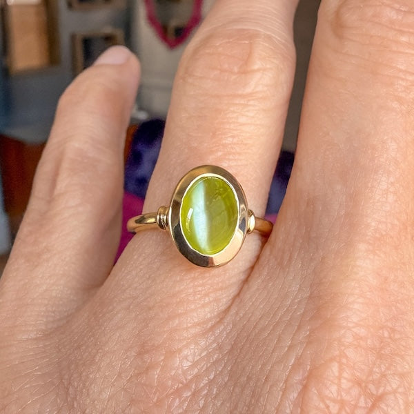 Vintage Oval Green Cat's Eye Ring, sold by Doyle & Doyle antique and vintage jewelry boutique