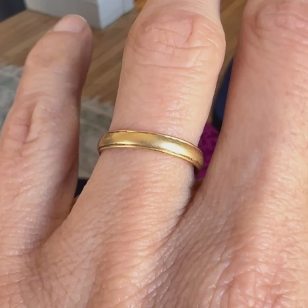 Vintage Wedding Band, sold by Doyle and Doyle an antique and vintage jewelry boutique