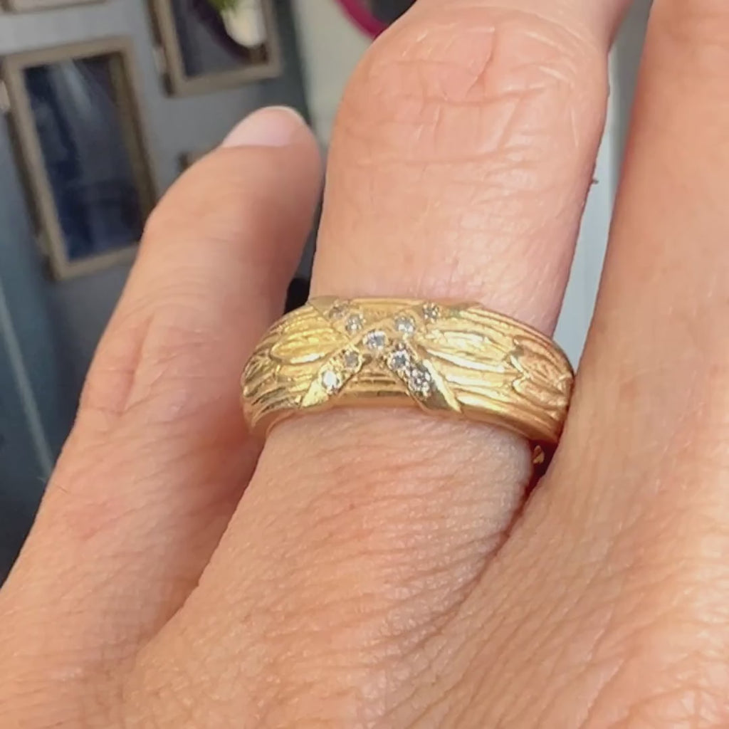 Vintage Wedding Band sold by Doyle and Doyle an antique and vintage jewelry boutique