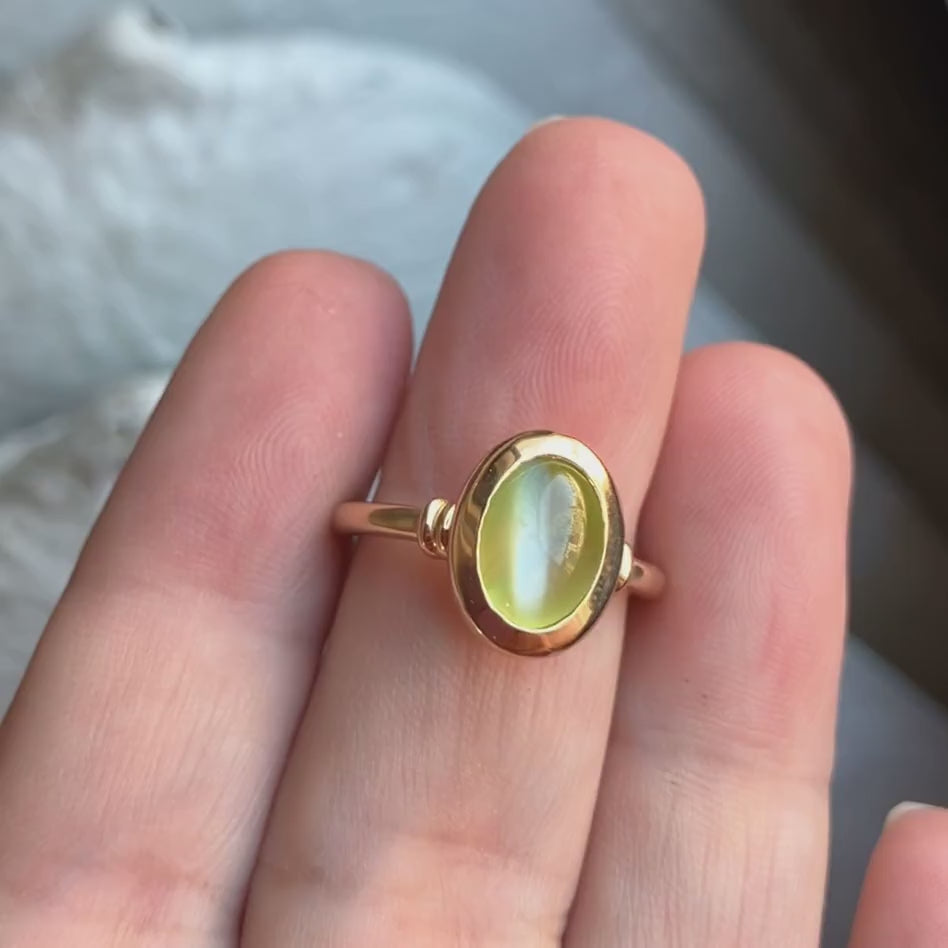 Vintage Oval Green Cat's Eye Ring, sold by Doyle & Doyle antique and vintage jewelry boutique