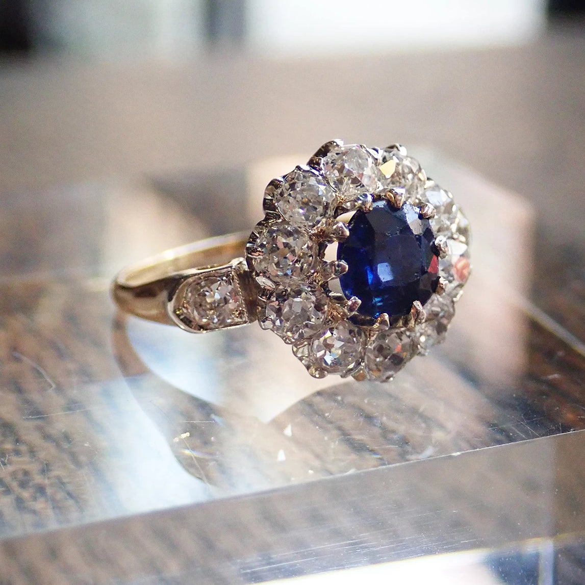Antique Sapphire and Diamond Ring, 0.90ct