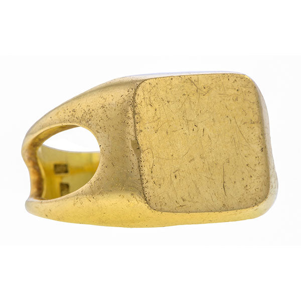 Vintage Gent's Signet Ring sold by Doyle and Doyle an antique and vintage jewelry boutique