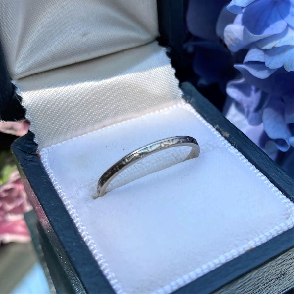 Vintage Patterned Wedding Band sold by Doyle and Doyle an antique and vintage jewelry boutique