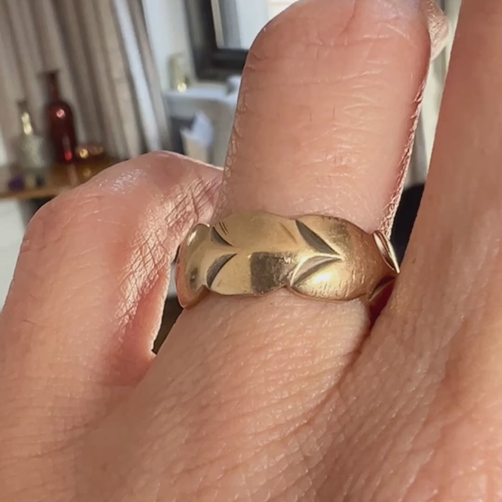 Vintage Patterned Wedding Band sold by Doyle and Doyle an antique and vintage jewelry boutique